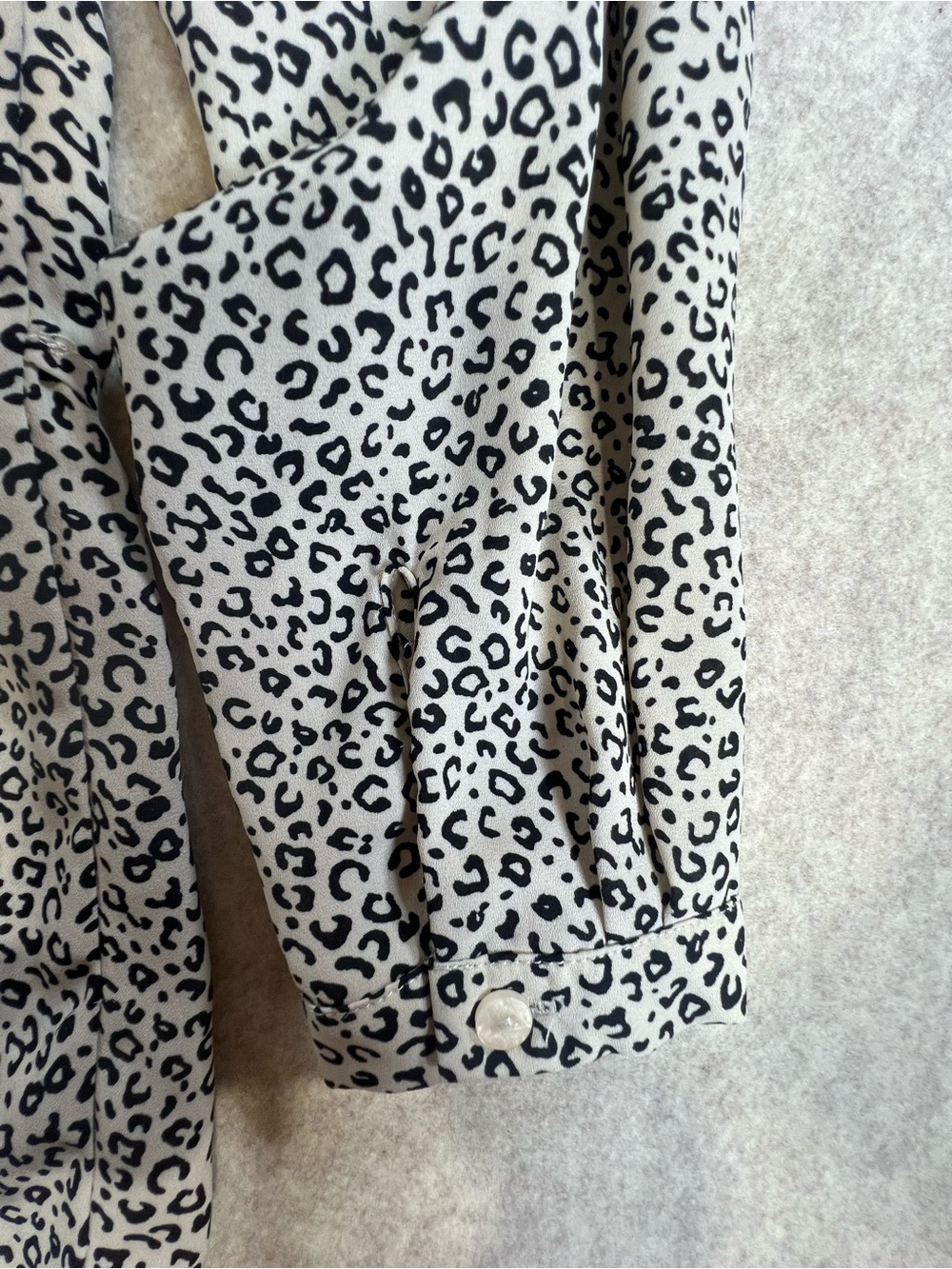 ✨🖤Chelsea & Theodore Size M Leopard Print Layered High Low Tunic Blouse✨🖤 - Picture 9 of 11